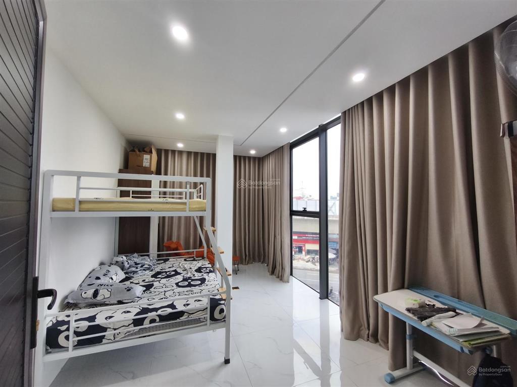 Mặt đường quang trung, hà đông 15 tỷ 50 m2, 7 tầng thang máy
