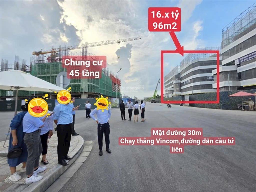 Đáng mua nhất  11,x tỷ shop mặt đường lớn, đối diện chung cư