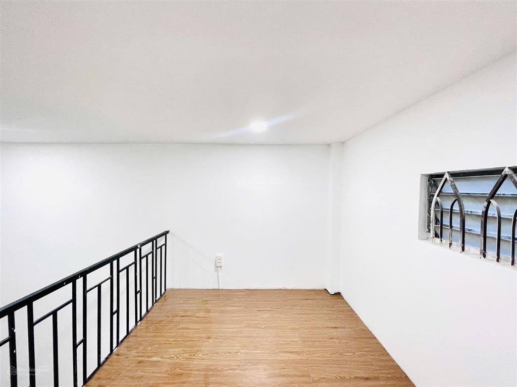 Cho thuê duplex 40m gần vaa, ga t3, etown, cầu vượt hoàng hoa thám