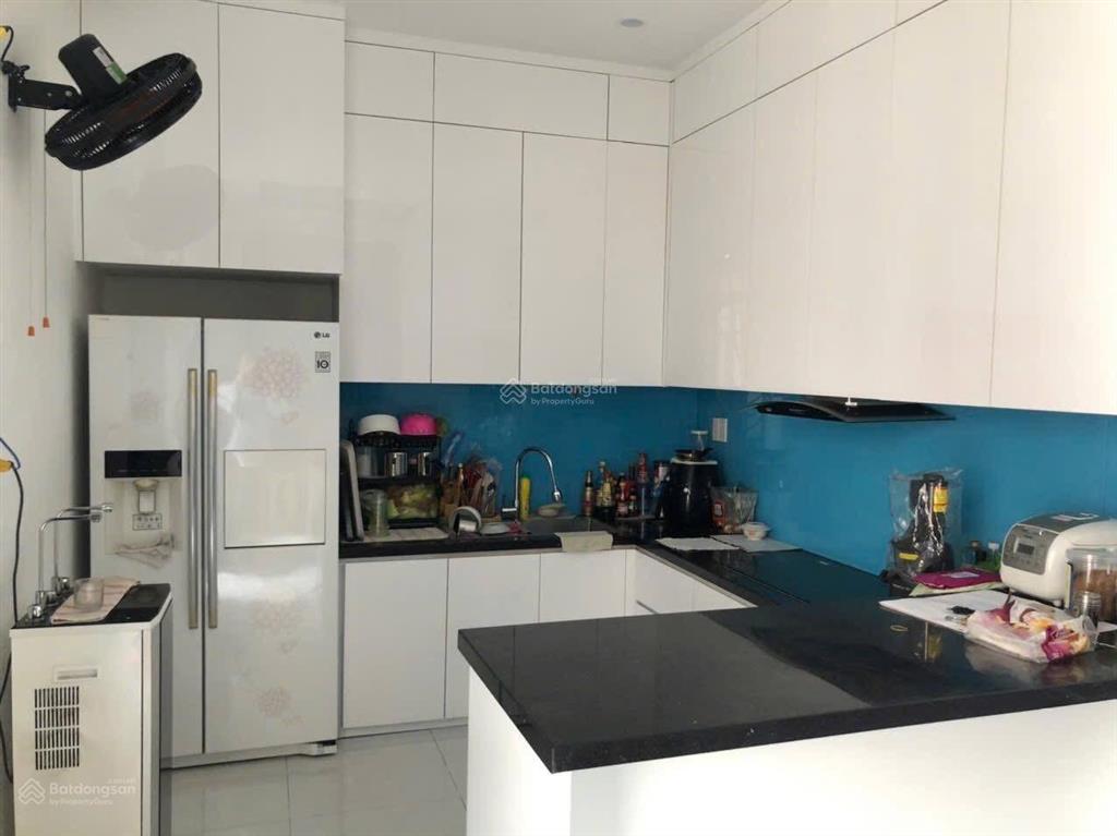 Cho thuê biệt thự view sông, 120m2. đầy đủ nội thất, giá chỉ 10triệu/tháng. ở trần anh riveside