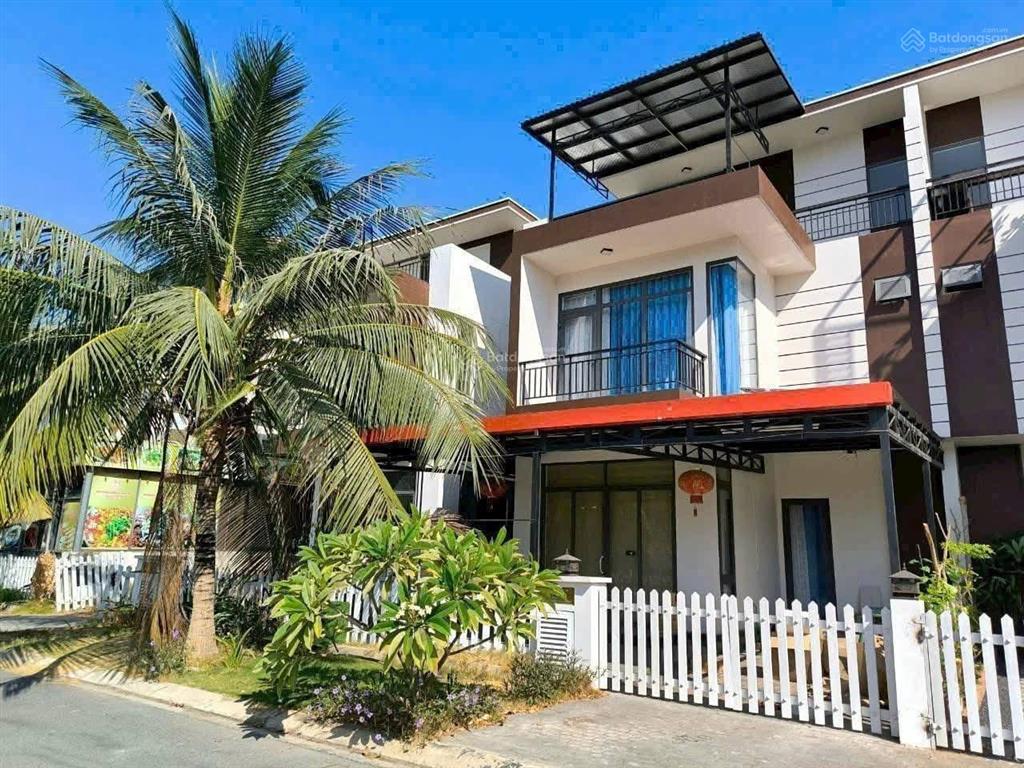 Cho thuê biệt thự view sông, 120m2. đầy đủ nội thất, giá chỉ 10triệu/tháng. ở trần anh riveside