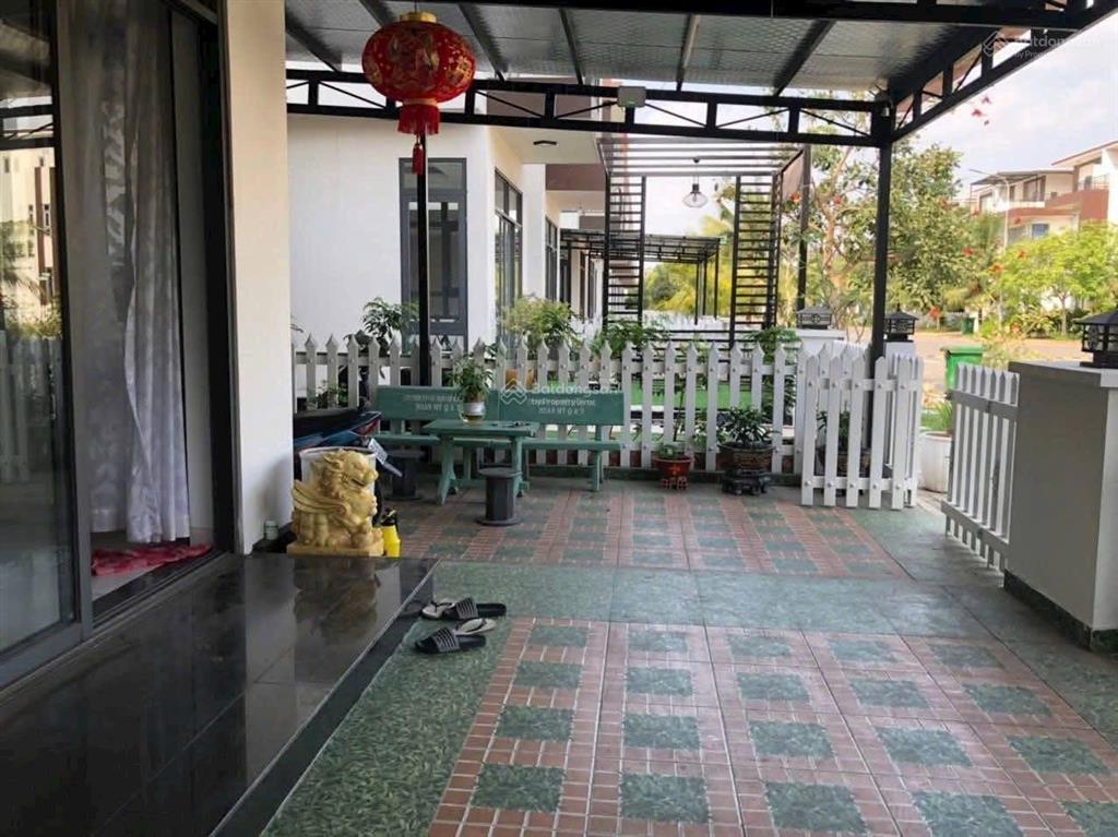 Cho thuê biệt thự view sông, 120m2. đầy đủ nội thất, giá chỉ 10triệu/tháng. ở trần anh riveside