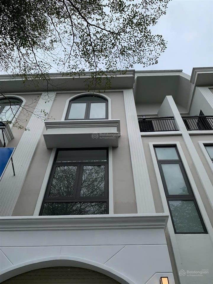 Bán gấp căn nhà phố mặt tiền ql1a. đã hoàn thiện, 5x15 giá 3tỷ2 ở long phú residence. sổ hồng riêng