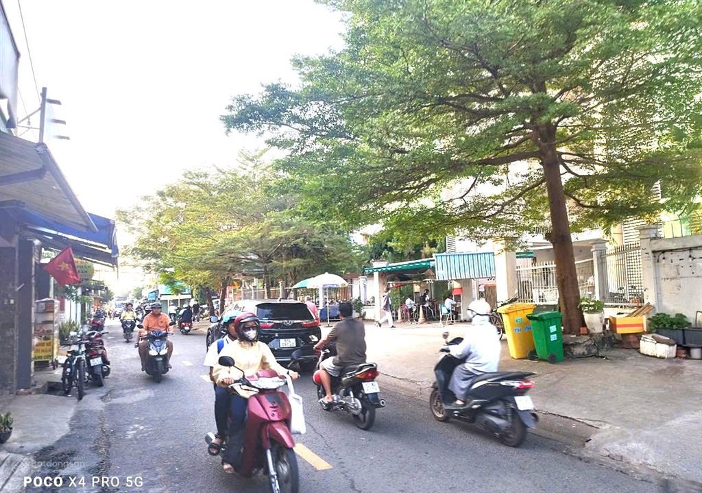 Mặt tiền kinh doanh đường tây hòa ( 5 x 20 ), sát gar metro, gần chợ tây hòa, 4 tầng, nhỉnh 14 tỷ