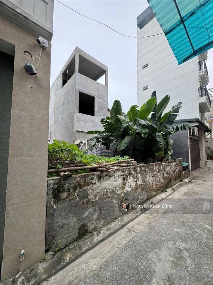 Siêu phẩm việt hưng vị trí đắc địa  ôtô ngủ trong đất cách 20m ra đường oto tránh