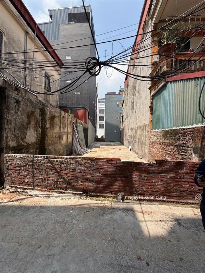 Ô tô thông  cách phố 10m  khu vực phát triển