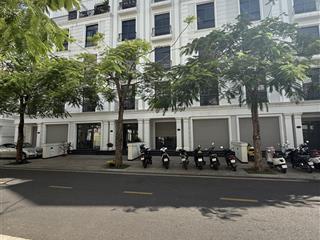 Nhà phố manhattan vinhomes grand park 96m 5 tầng trung tâm khu triệu đô giá 22 tỷ