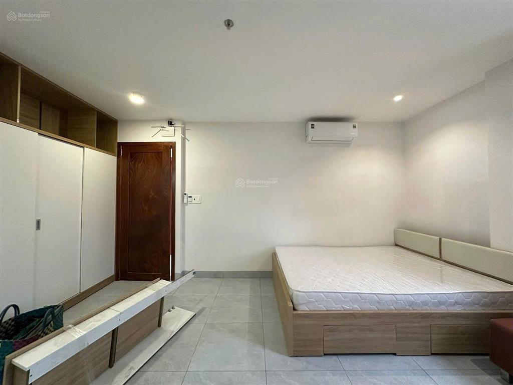 Khai trương phòng cửa sổ lớn  gần chợ bà chiễu  giáp q1, phú nhuận.