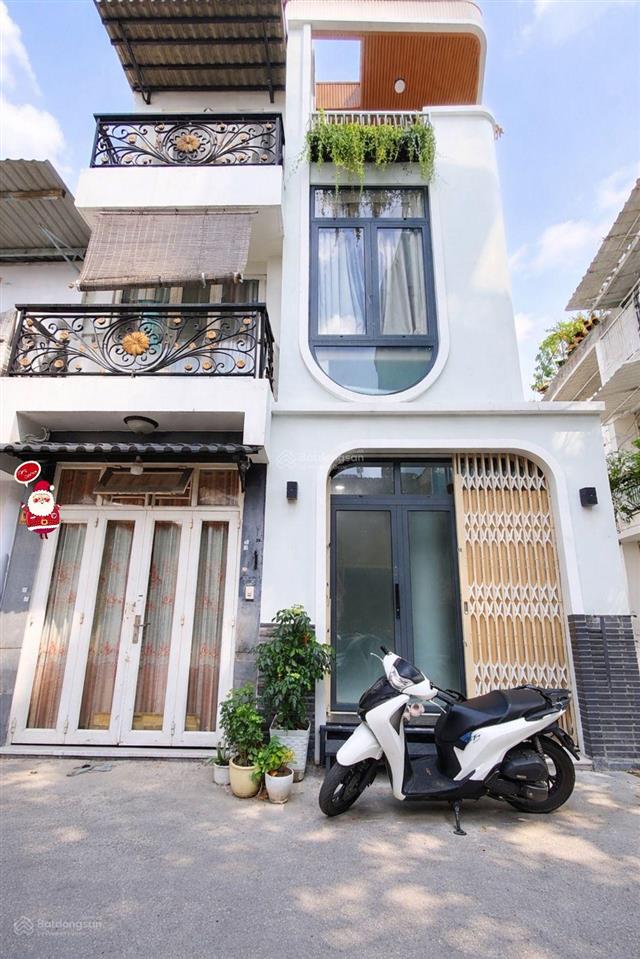 Bán nhà hẻm ô tô 3 tầngdiện tích 42mđinh tiên hoàng, bình thạnh