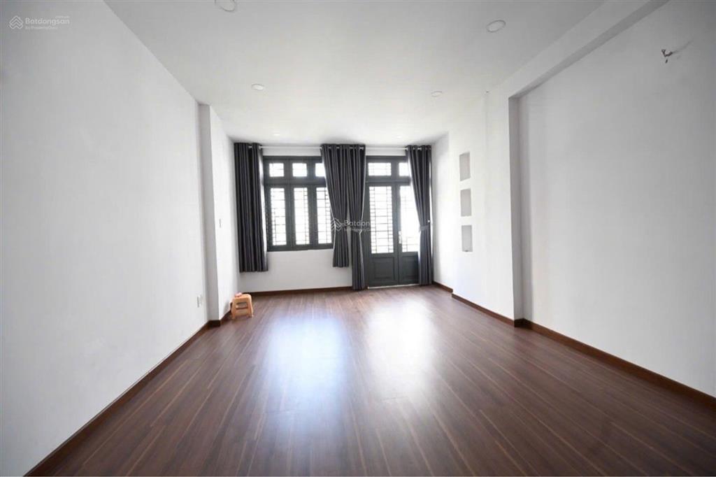 Nhà bán lê văn sỹphú nhuận5 tầng btct  30m2
