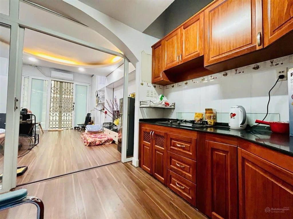 Nhà bán lê văn sỹphú nhuận5 tầng btct  30m2