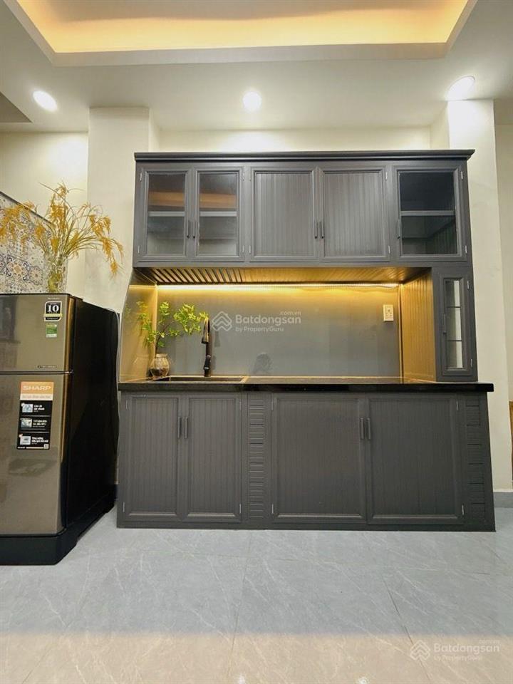 Hxh thông  4 tầng  dt 18m2lê quang địnhbình lợi trung(f11 cũ)