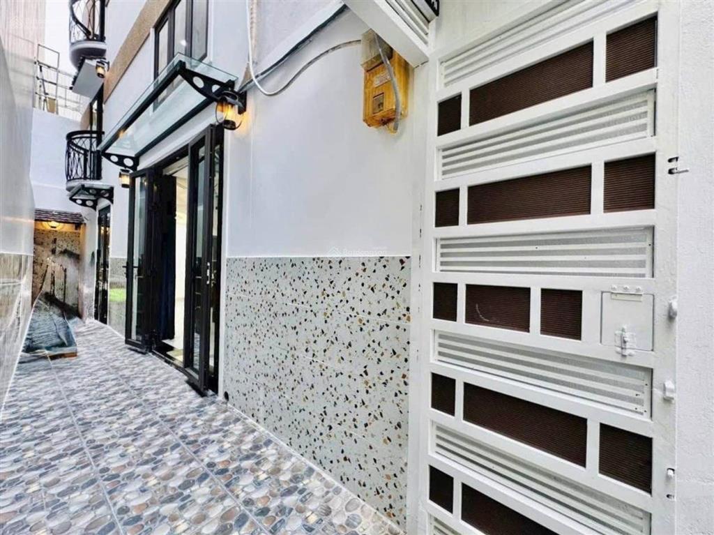 Siêu phẩm cù lao  cầu kiệu3 tầng  dtsd 40m
