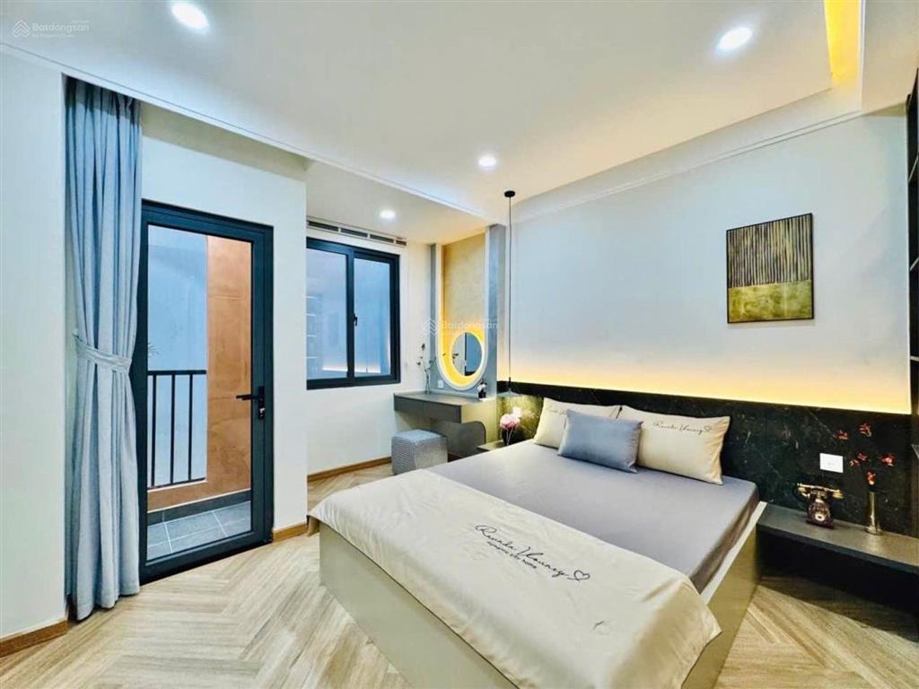 Siêu phẩm sát mặt tiền  bạch đằng  phường gia định  3 tầng