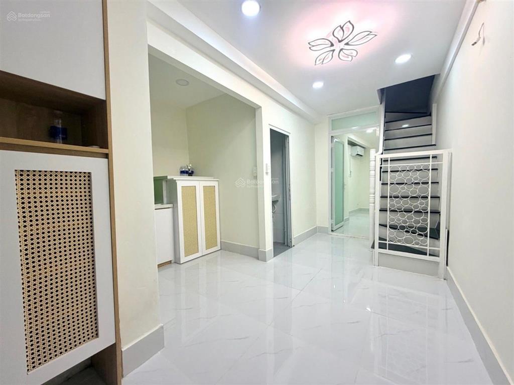 Nhà mới 2 tầng  dt 3,6m x 7,5m  nguyễn lâm  bình thạnh
