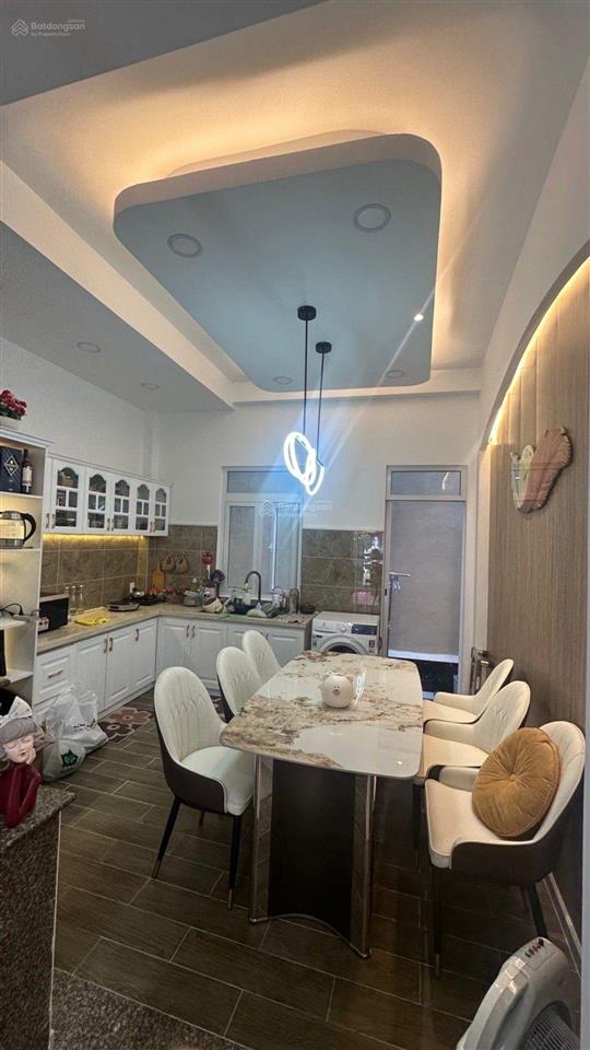 Nhà đẹp  3 tầng  55m2  chiến thắng  phường đức nhuận
