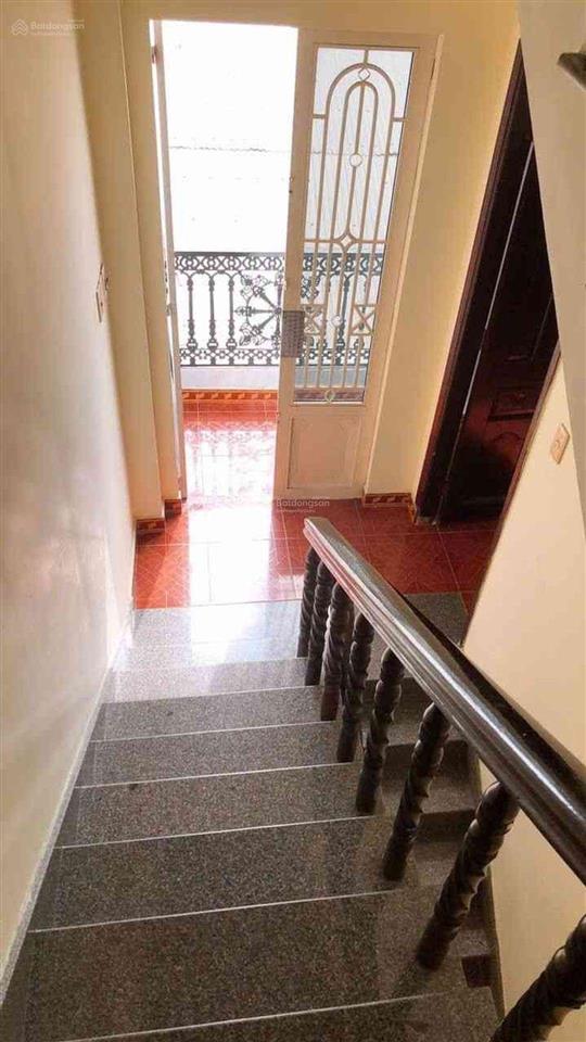 Chdv 4 tầng  nguyễn thượng hiền  f bình lợi trung