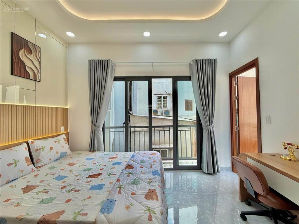 Nhà mới  bạch đằng  p. gia định  3 tầng btct