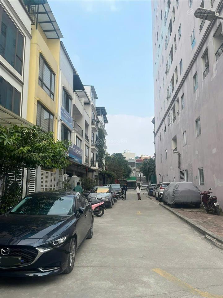 Gấp  liền kề vip định công  nhà mới  4 tầng  kinh doanh mặt chung cư  đường oto tránh