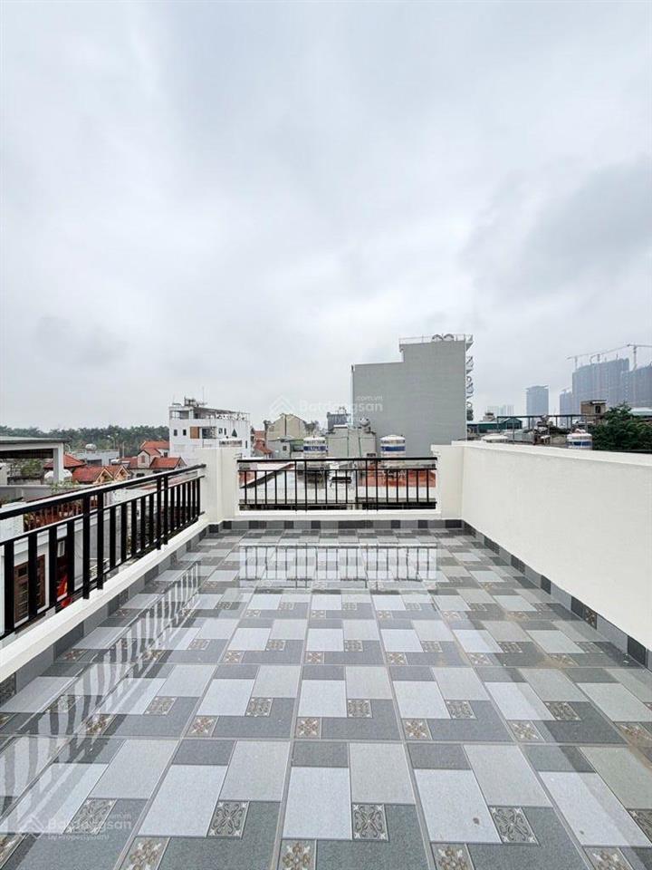Bán nhà mới  cạnh công viên phú thượng 100m. 41m2  6 tầng  thang máy  giá 9,5 tỷ