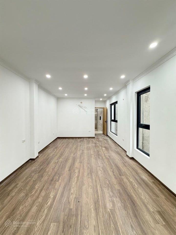 Bán nhà mới  cạnh công viên phú thượng 100m. 41m2  6 tầng  thang máy  giá 9,5 tỷ