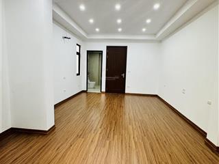 Nhà mới  40m2  6 tầng 1 tum  thang máy 6 điểm dừng  11 tỷ  lô góc 3 mặt thoáng  tt cầu giấy