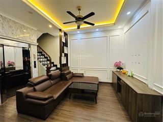 Trung tâm phố cổ long biên 20m ra phố ngọc lâm nhà 6 tầng thang máy kinh doanh online cực đỉnh