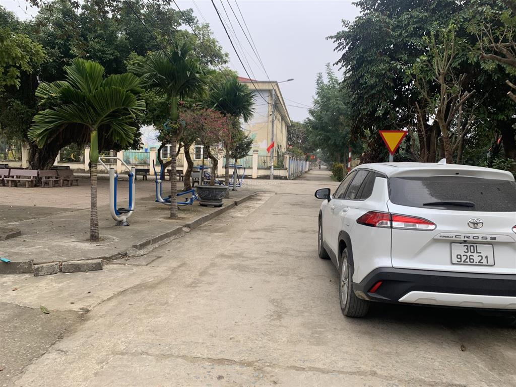 Bán đất xã hoà lạc xây ngay cho thuê, 100m2 view hồ mt 8m chỉ hơn 3 tỷ 0977 514 ***