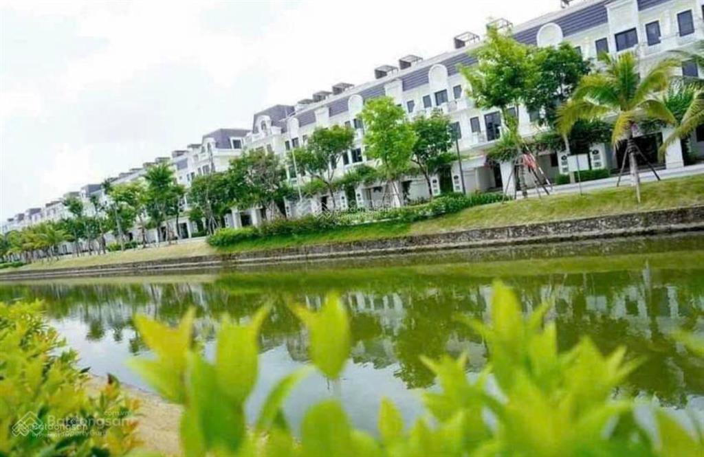Bán đất xã hoà lạc xây ngay cho thuê, 100m2 view hồ mt 8m chỉ hơn 3 tỷ 0977 514 ***