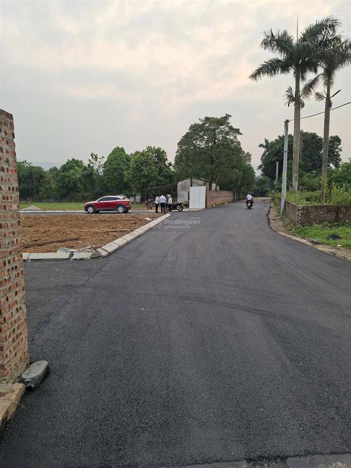 Chính chủ gửi bán đất thổ cư xã phú cát sát công nghệ cao vai réo 100m2 giá 3.7 tỷ 0977 514 ***