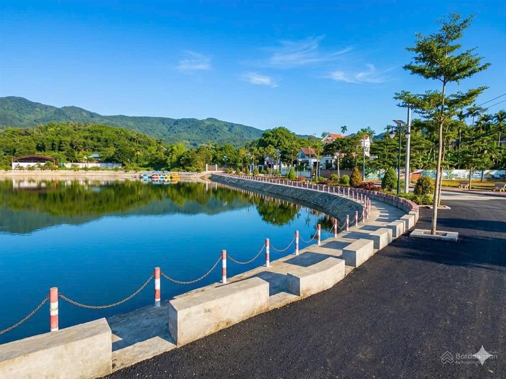 Bán đất khu đô điều hòa phú cát 157m2 mt 11m nở hậu 12m giá 29 tr/m2. 0977 514 ***