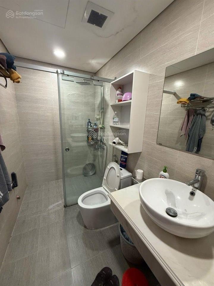 Hiếm tập thể trường múa 60m2 x 1t kinh doanh, ô tô đỗ cửa chỉ 2,3 tỷ