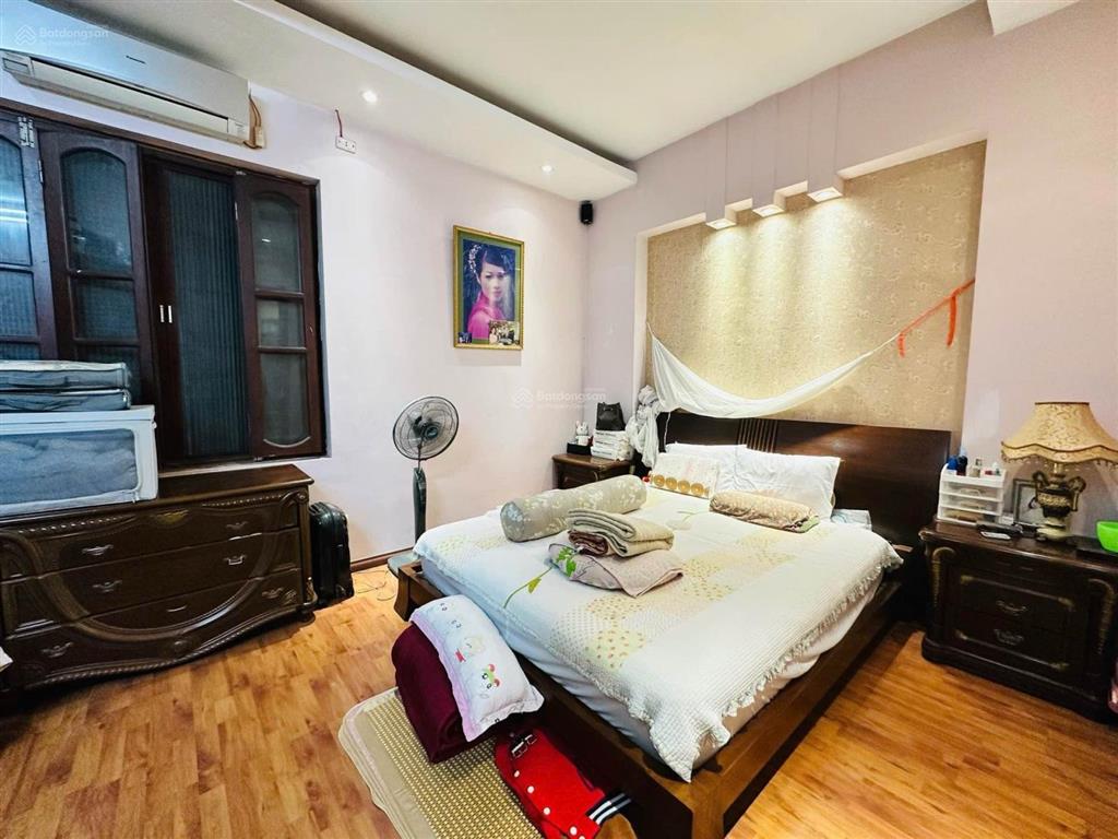 Nhà dương khuê 45m2 x 5t kinh doanh, mặt tiền đẹp, ô tô tránh 23 tỷ