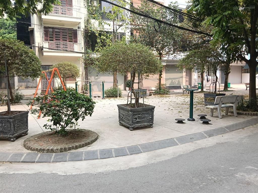 Nhà đẹp cầu diễn 70m2 x 5t kinh doanh, ô tô, lô góc 32 tỷ.