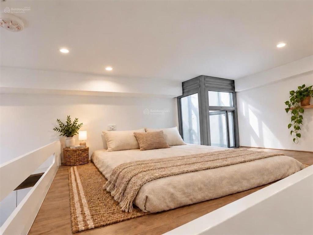 Nhà đẹp miếu đầm 70m2 x 8 tầng thang máy, gara ô tô, kinh doanh đẳng cấp 24 tỷ.
