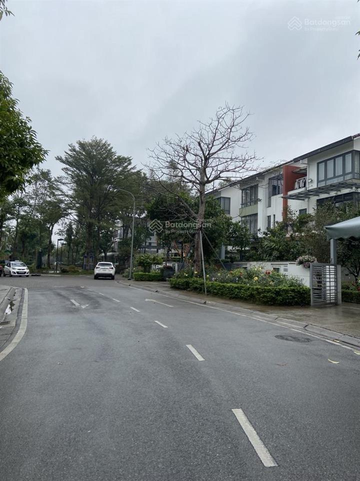 Bán nhà mặt phố nguyễn đức cành nhà lô góc 3 mặt thoáng sáng 57 m giá 42 tỷ