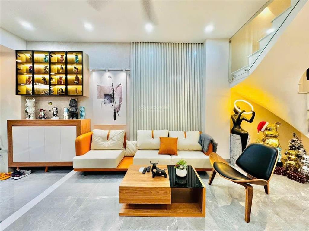 Duy nhất 1 căn ung văn khiêm 2.55 tỷ /48m2. 1 trệt 2 lầu. hiếm nhất khu vực. shr