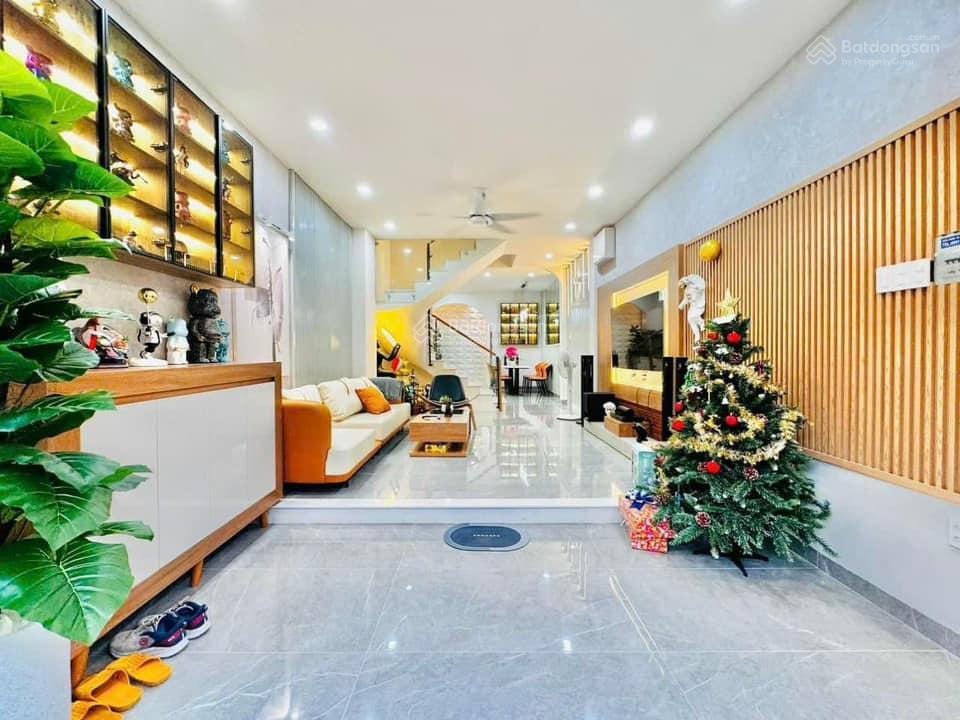 Duy nhất 1 căn ung văn khiêm 2.55 tỷ /48m2. 1 trệt 2 lầu. hiếm nhất khu vực. shr