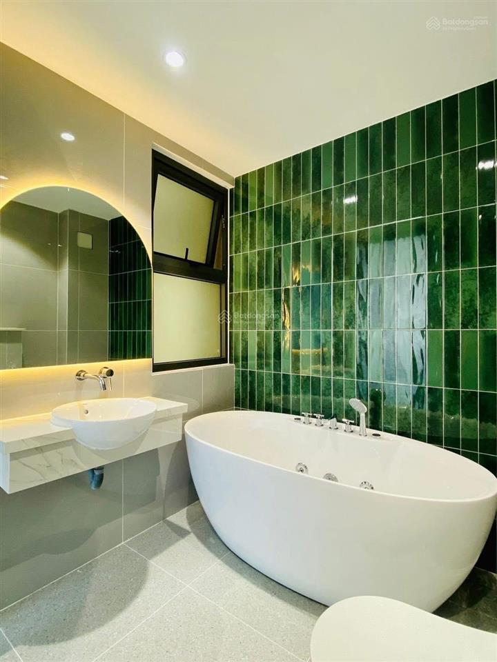 Nhà phan đăng lưu 49m2 / 3,6 tỷ, 5 tầng không gian rộng giá tốt shr