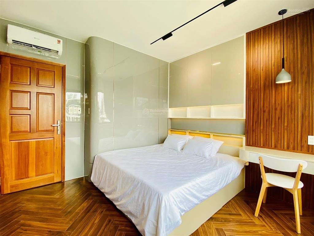 Nhà phan đăng lưu 49m2 / 3,6 tỷ, 5 tầng không gian rộng giá tốt shr