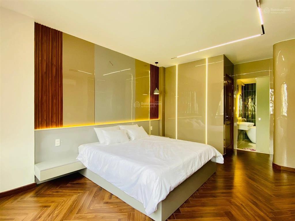 Nhà phan đăng lưu 49m2 / 3,6 tỷ, 5 tầng không gian rộng giá tốt shr