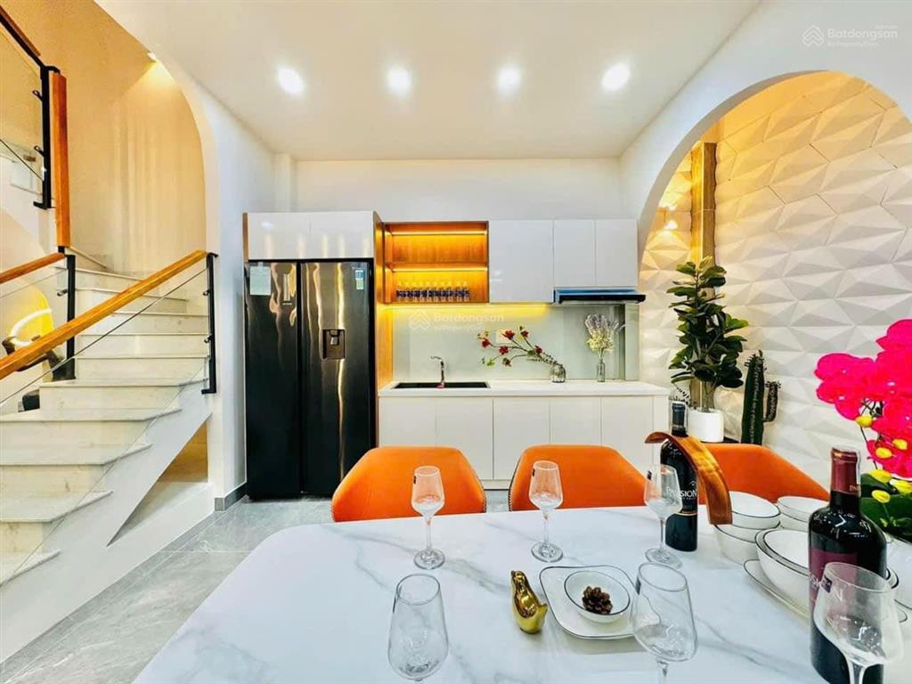 Nhà riêng 4pn, 4wc, 42m2 tại nguyễn huy lượng, giá siêu hời