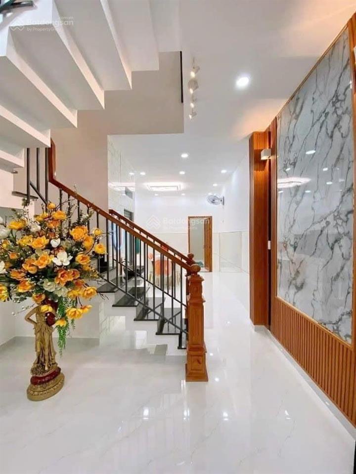 Nhà nghĩa thục q5 75m/ 4.5 tỷ thuê 18tr/tháng shr
