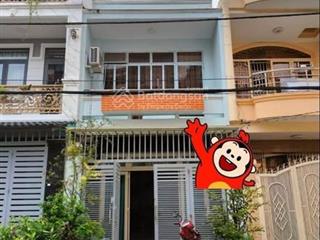 Bán gấp nhà riêng 2pn, 2wc, 50m2 giá 2,2 tỷ tại âu dương lân,p.3 q8, shr