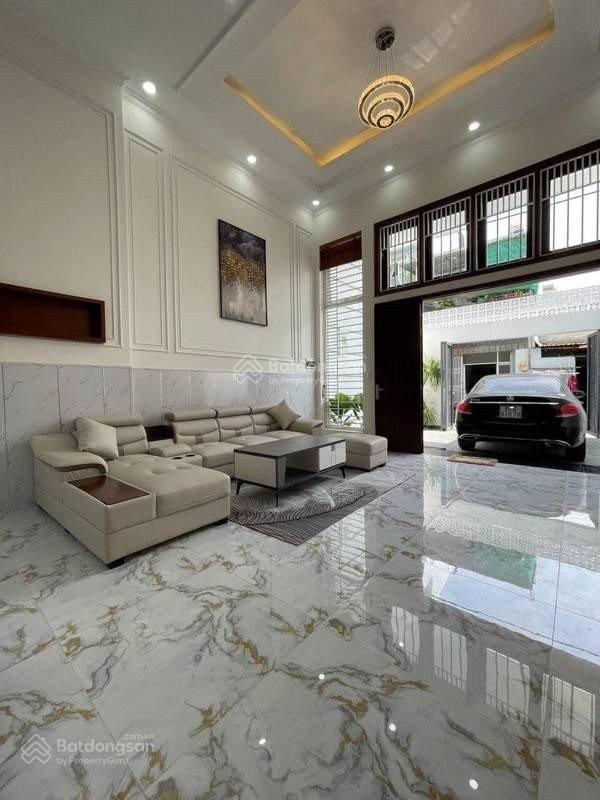 Bán nhà riêng tại nguyễn tiểu la, 3,6 tỷ/ 55m2, 4pn, 4wc, shr, gần tiện ích, dân cư đông đúc