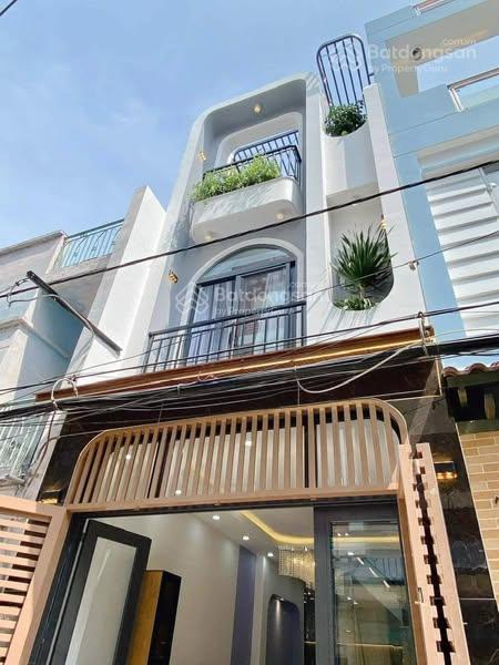 Bán nhà riêng tại nguyễn tiểu la, 3,6 tỷ/ 55m2, 4pn, 4wc, shr, gần tiện ích, dân cư đông đúc