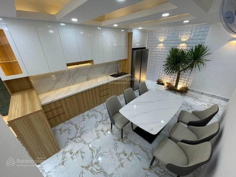 Bán nhà riêng tại nguyễn tiểu la, 3,6 tỷ/ 55m2, 4pn, 4wc, shr, gần tiện ích, dân cư đông đúc