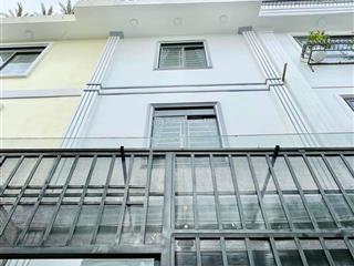Bán nhà hai bà trưng, phường 8, quận 3 dt 61,5m2 1 trệt 2 lầu, shr