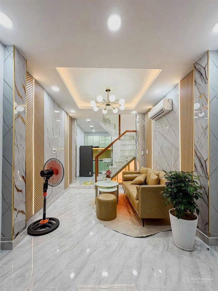 Bán nr 3pn, 3wc,2.1 tỷ / 33m2 tại minh phụng, giá tốt, uy tín