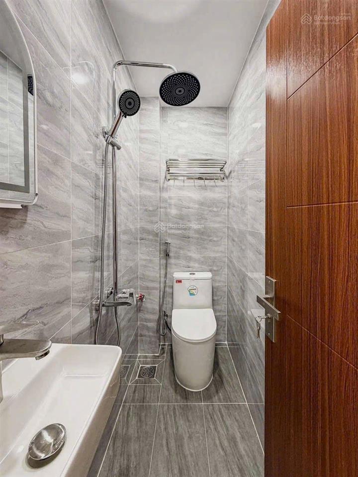 Bán nr 3pn, 3wc,2.1 tỷ / 33m2 tại minh phụng, giá tốt, uy tín